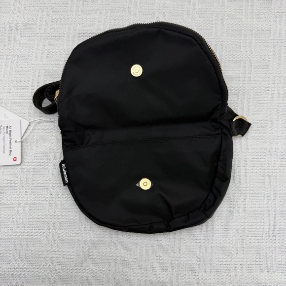 Lululemon athletica - All Night Festival Bag - Micro 2L - Black/Gold - Picture 3 of 6